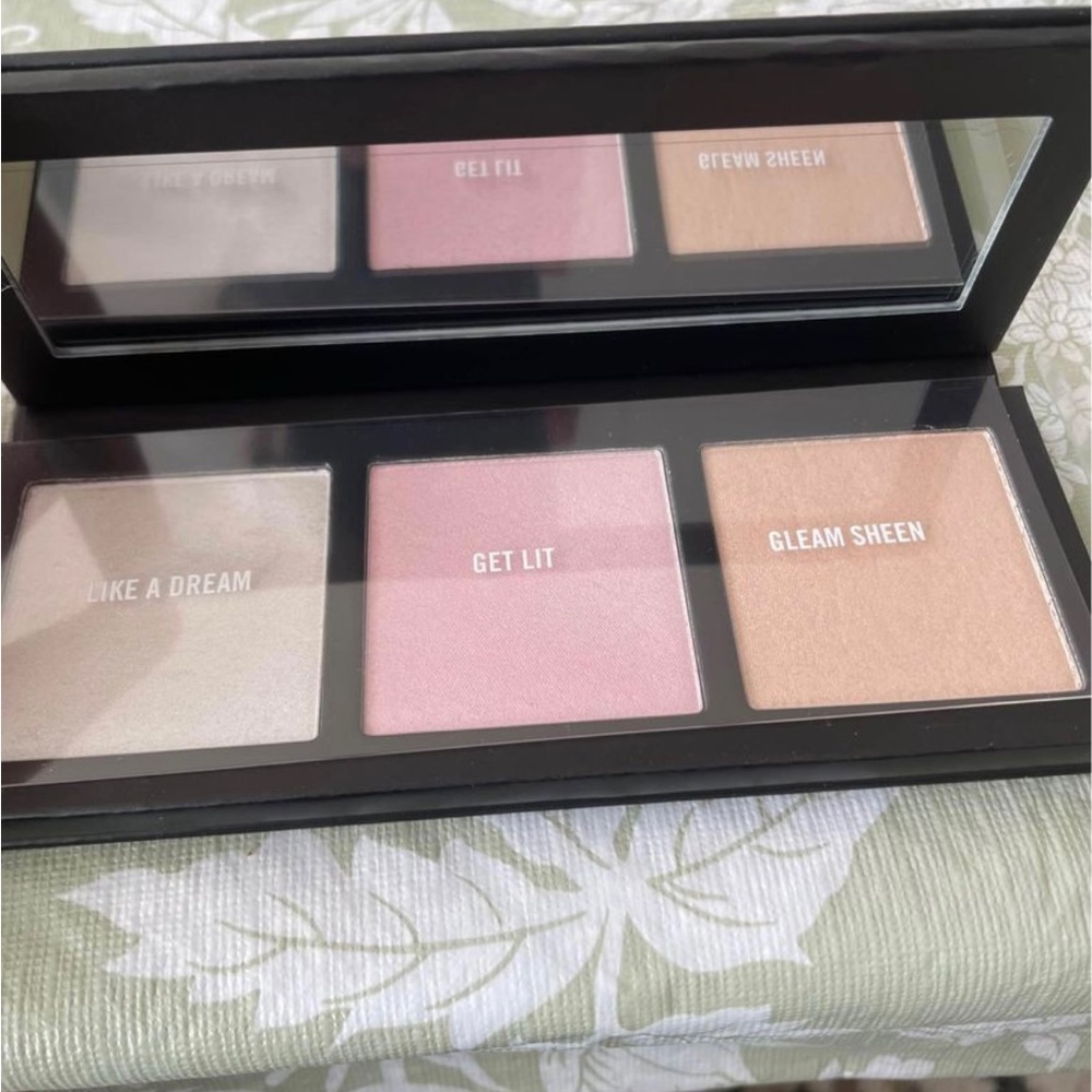 Hyper Real Glow Get Lit Palette - Discontinued
